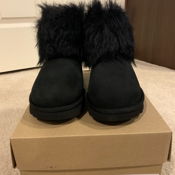 ugg mini toscana cuff